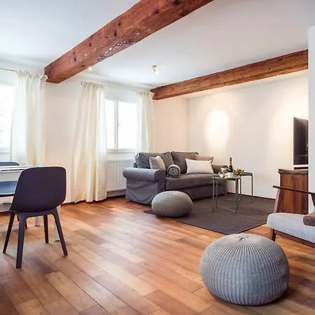Exclusive Don Giovanni Apartment